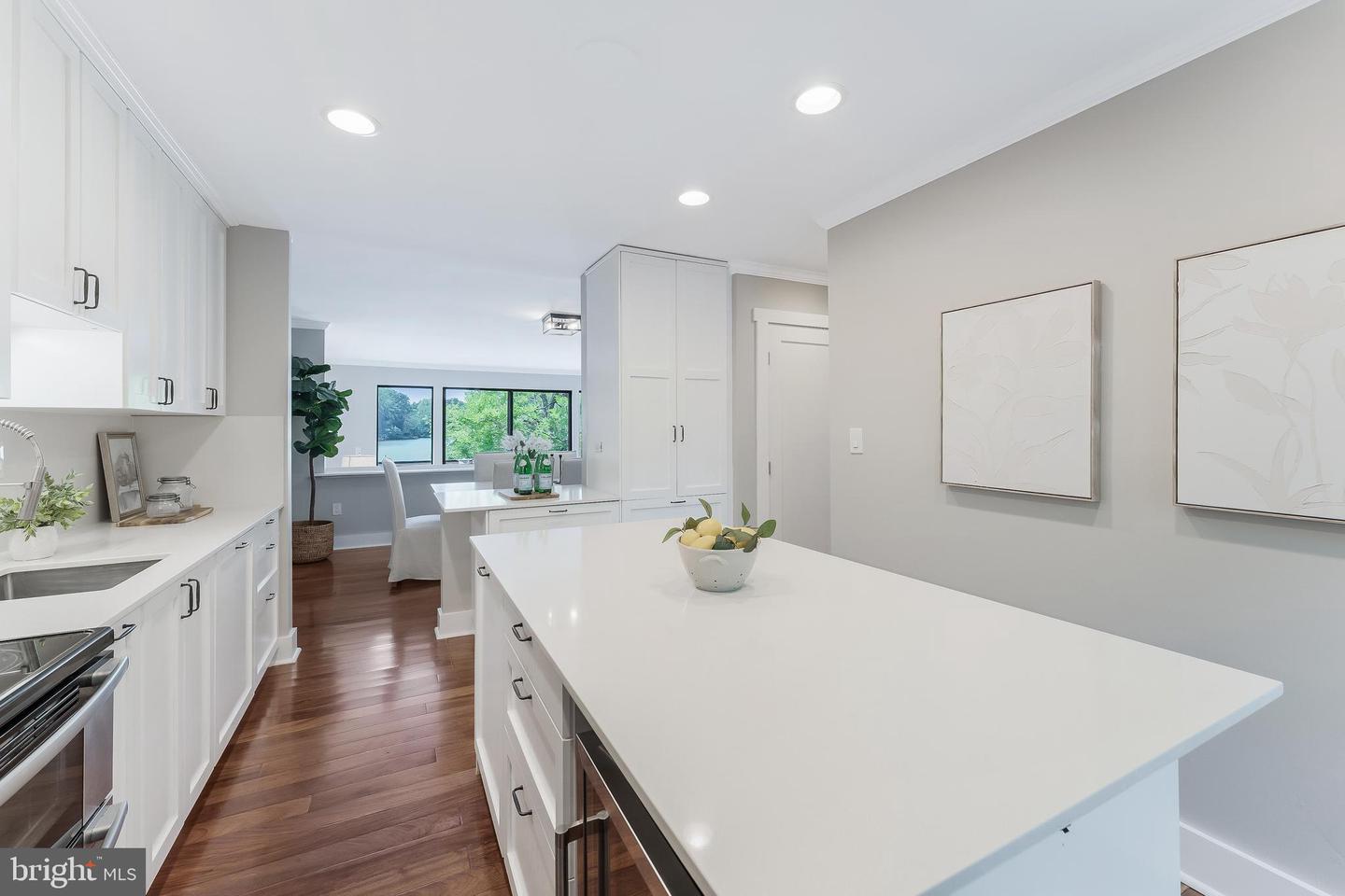 2003 LAKEBREEZE WAY, RESTON, Virginia 20191, 4 Bedrooms Bedrooms, ,3 BathroomsBathrooms,Residential,For sale,2003 LAKEBREEZE WAY,VAFX2249232 MLS # VAFX2249232
