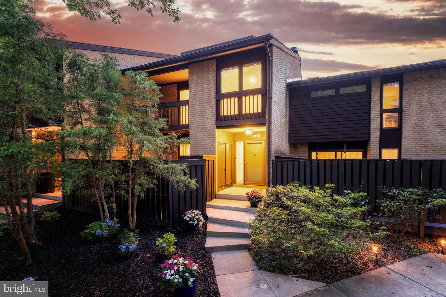 2003 LAKEBREEZE WAY, RESTON, Virginia 20191, 4 Bedrooms Bedrooms, ,3 BathroomsBathrooms,Residential,For sale,2003 LAKEBREEZE WAY,VAFX2249232 MLS # VAFX2249232