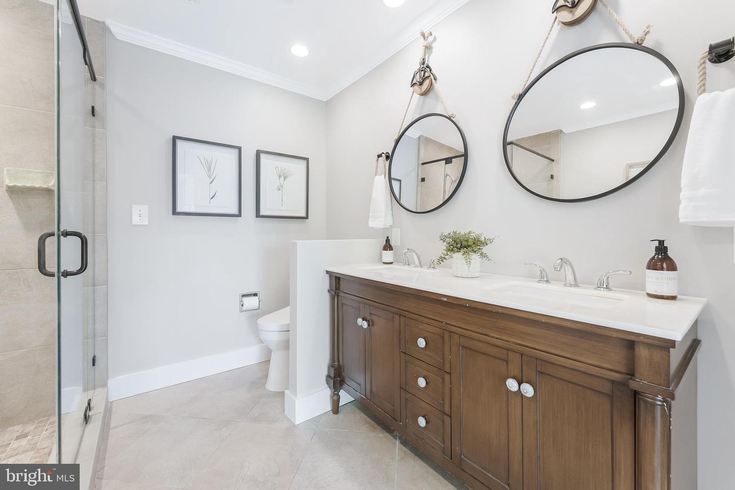 2003 LAKEBREEZE WAY, RESTON, Virginia 20191, 4 Bedrooms Bedrooms, ,3 BathroomsBathrooms,Residential,For sale,2003 LAKEBREEZE WAY,VAFX2249232 MLS # VAFX2249232