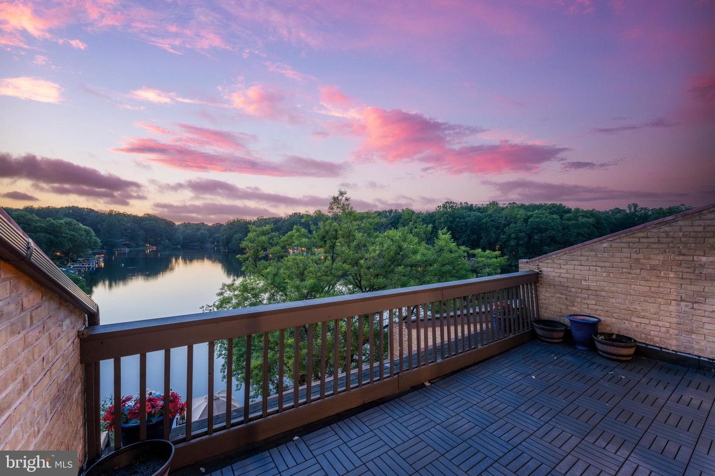 2003 LAKEBREEZE WAY, RESTON, Virginia 20191, 4 Bedrooms Bedrooms, ,3 BathroomsBathrooms,Residential,For sale,2003 LAKEBREEZE WAY,VAFX2249232 MLS # VAFX2249232