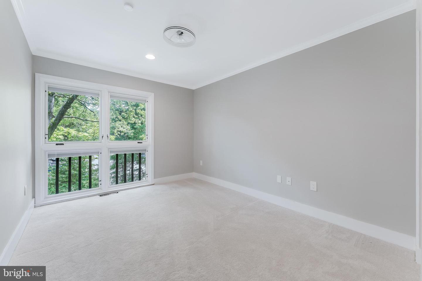 2003 LAKEBREEZE WAY, RESTON, Virginia 20191, 4 Bedrooms Bedrooms, ,3 BathroomsBathrooms,Residential,For sale,2003 LAKEBREEZE WAY,VAFX2249232 MLS # VAFX2249232