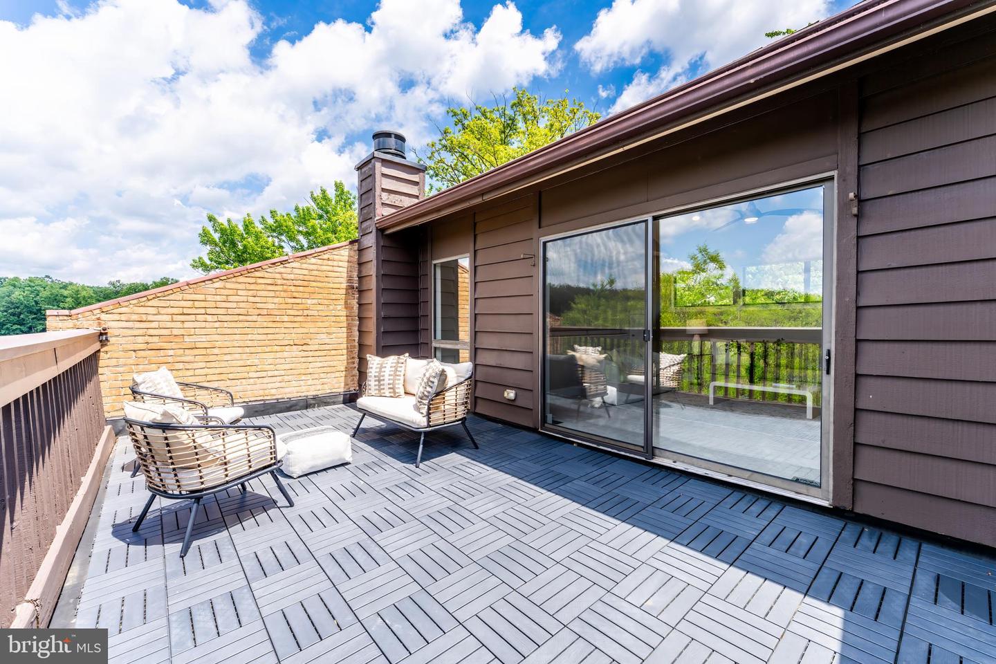 2003 LAKEBREEZE WAY, RESTON, Virginia 20191, 4 Bedrooms Bedrooms, ,3 BathroomsBathrooms,Residential,For sale,2003 LAKEBREEZE WAY,VAFX2249232 MLS # VAFX2249232
