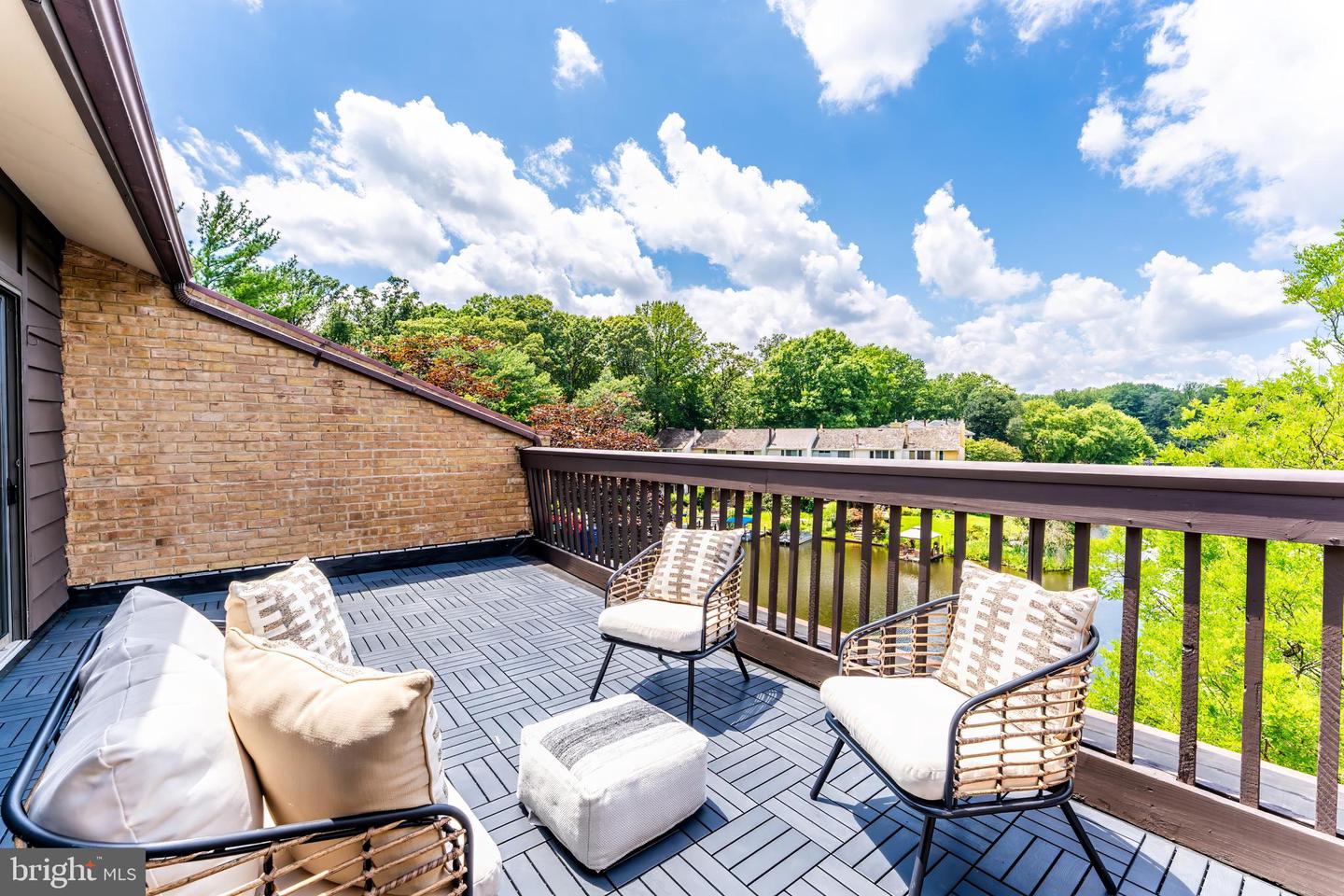 2003 LAKEBREEZE WAY, RESTON, Virginia 20191, 4 Bedrooms Bedrooms, ,3 BathroomsBathrooms,Residential,For sale,2003 LAKEBREEZE WAY,VAFX2249232 MLS # VAFX2249232