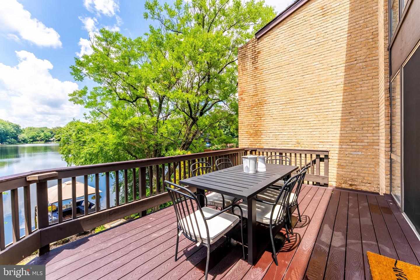 2003 LAKEBREEZE WAY, RESTON, Virginia 20191, 4 Bedrooms Bedrooms, ,3 BathroomsBathrooms,Residential,For sale,2003 LAKEBREEZE WAY,VAFX2249232 MLS # VAFX2249232