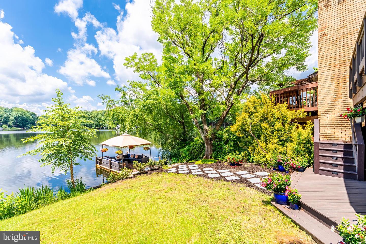 2003 LAKEBREEZE WAY, RESTON, Virginia 20191, 4 Bedrooms Bedrooms, ,3 BathroomsBathrooms,Residential,For sale,2003 LAKEBREEZE WAY,VAFX2249232 MLS # VAFX2249232