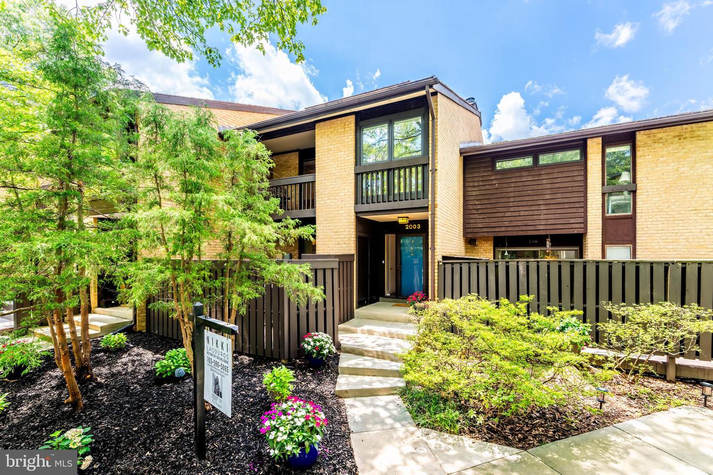 2003 LAKEBREEZE WAY, RESTON, Virginia 20191, 4 Bedrooms Bedrooms, ,3 BathroomsBathrooms,Residential,For sale,2003 LAKEBREEZE WAY,VAFX2249232 MLS # VAFX2249232