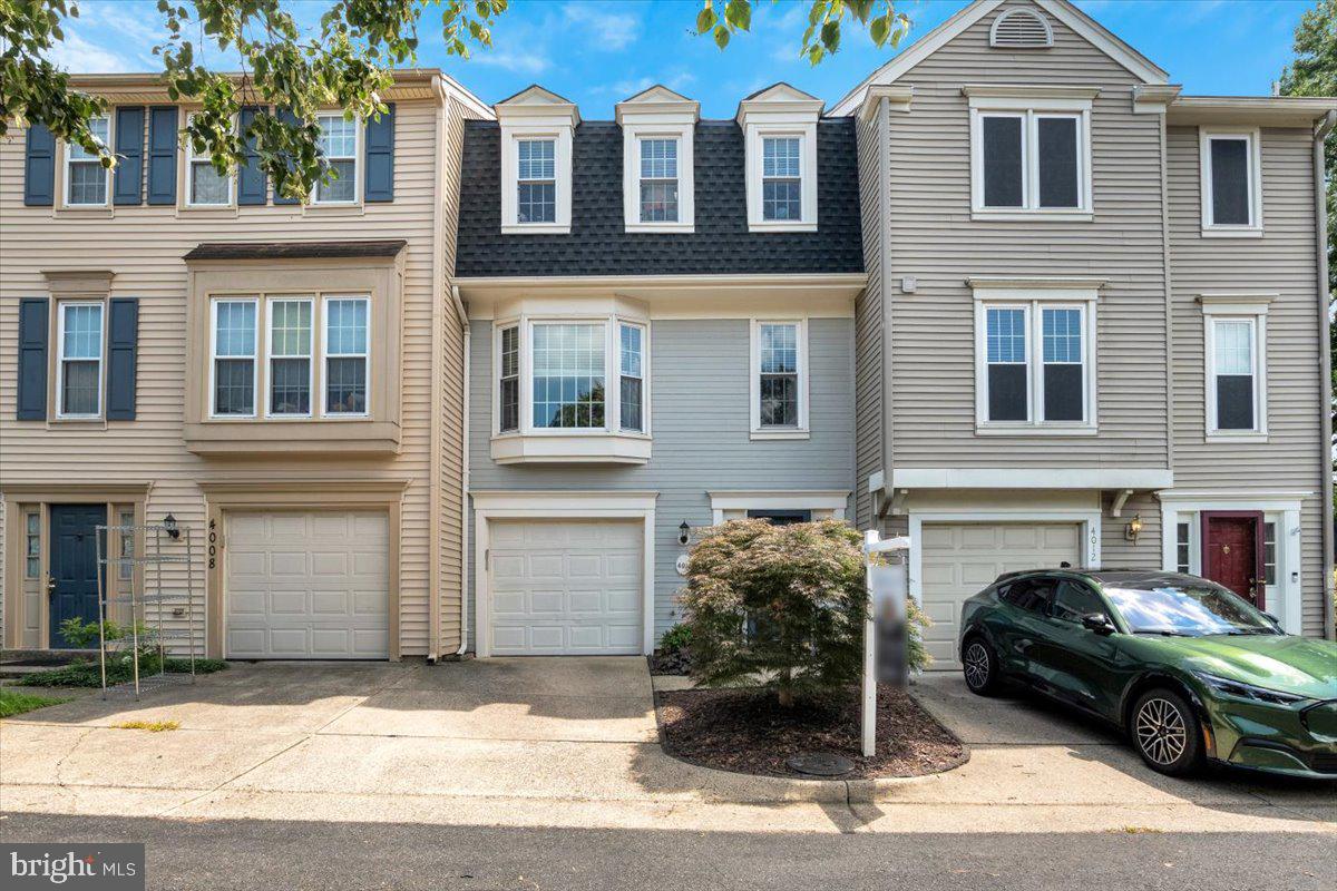4010 DUKE ST, ALEXANDRIA, Virginia 22304, 2 Bedrooms Bedrooms, ,2 BathroomsBathrooms,Residential,For sale,4010 DUKE ST,VAAX2047118 MLS # VAAX2047118