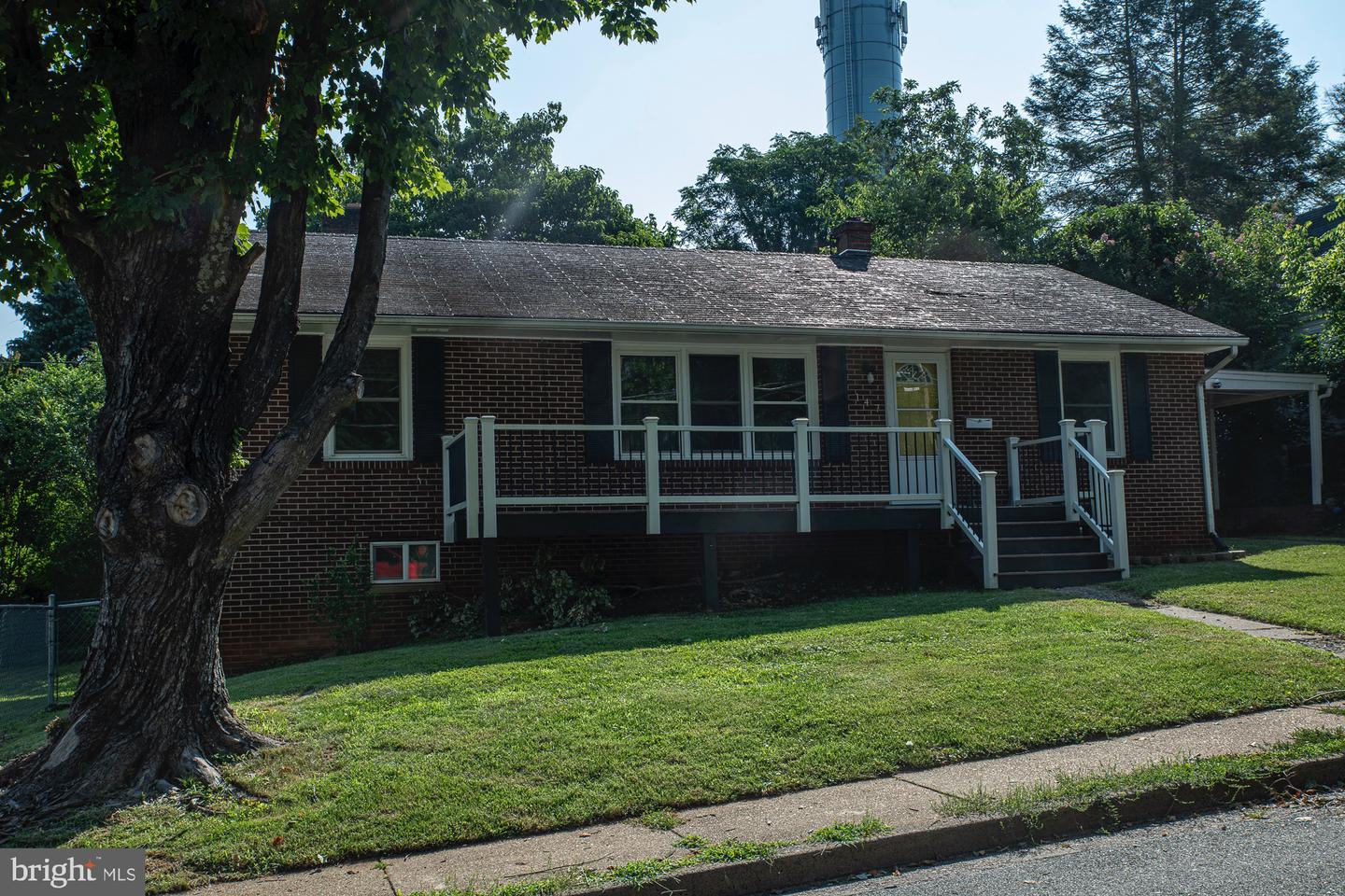 147 S ALMOND ST, ORANGE, Virginia 22960, 3 Bedrooms Bedrooms, ,2 BathroomsBathrooms,Residential,For sale,147 S ALMOND ST,VAOR2010128 MLS # VAOR2010128