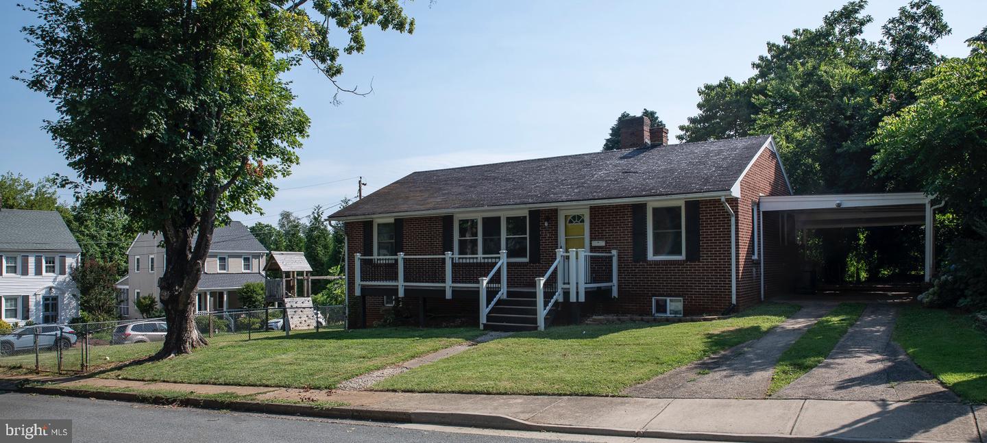 147 S ALMOND ST, ORANGE, Virginia 22960, 3 Bedrooms Bedrooms, ,2 BathroomsBathrooms,Residential,For sale,147 S ALMOND ST,VAOR2010128 MLS # VAOR2010128