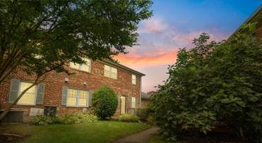 9562 HAGEL CIR #13/B, LORTON, Virginia 22079, 2 Bedrooms Bedrooms, ,1 BathroomBathrooms,Residential,For sale,9562 HAGEL CIR #13/B,VAFX2254320 MLS # VAFX2254320