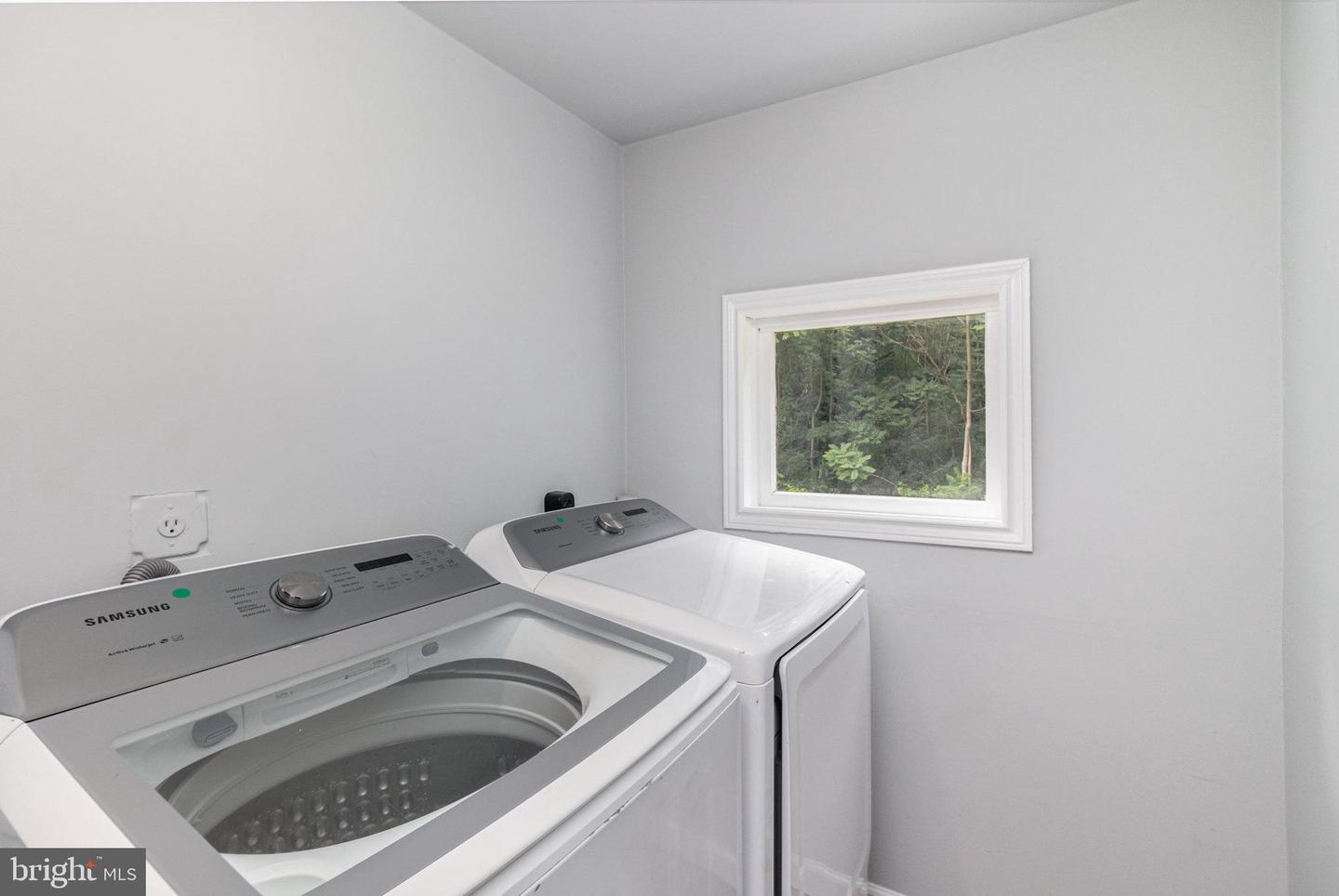 15231 HILLDALE AVE, BOWLING GREEN, Virginia 22427, 3 Bedrooms Bedrooms, ,1 BathroomBathrooms,Residential,For sale,15231 HILLDALE AVE,VACV2008478 MLS # VACV2008478