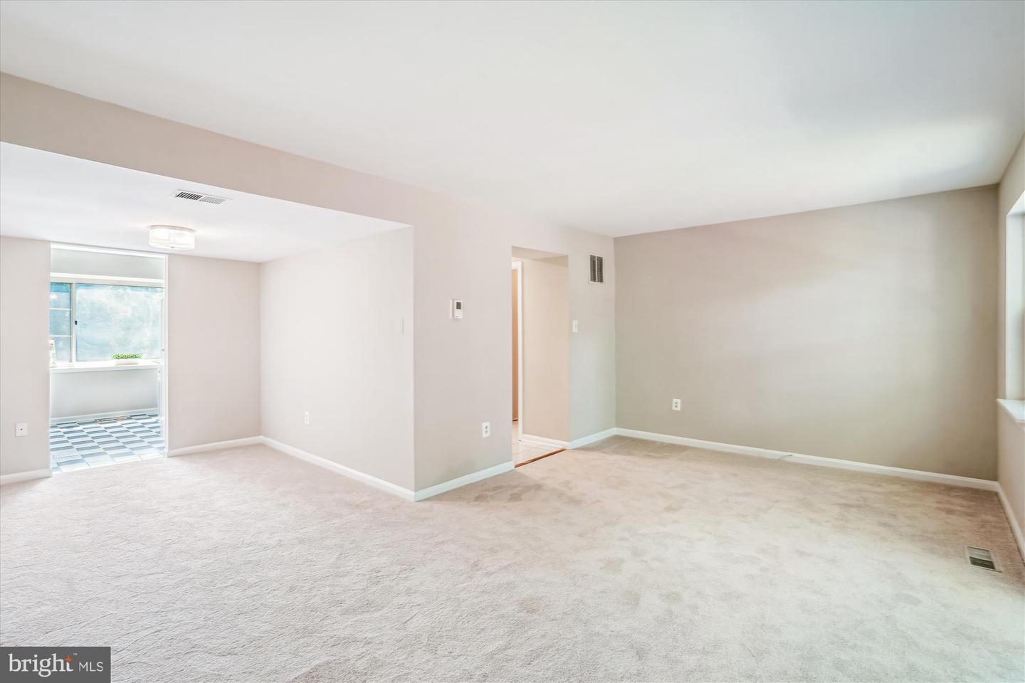 2798 HYSON LN, FALLS CHURCH, Virginia 22043, 3 Bedrooms Bedrooms, ,2 BathroomsBathrooms,Residential,For sale,2798 HYSON LN,VAFX2230138 MLS # VAFX2230138