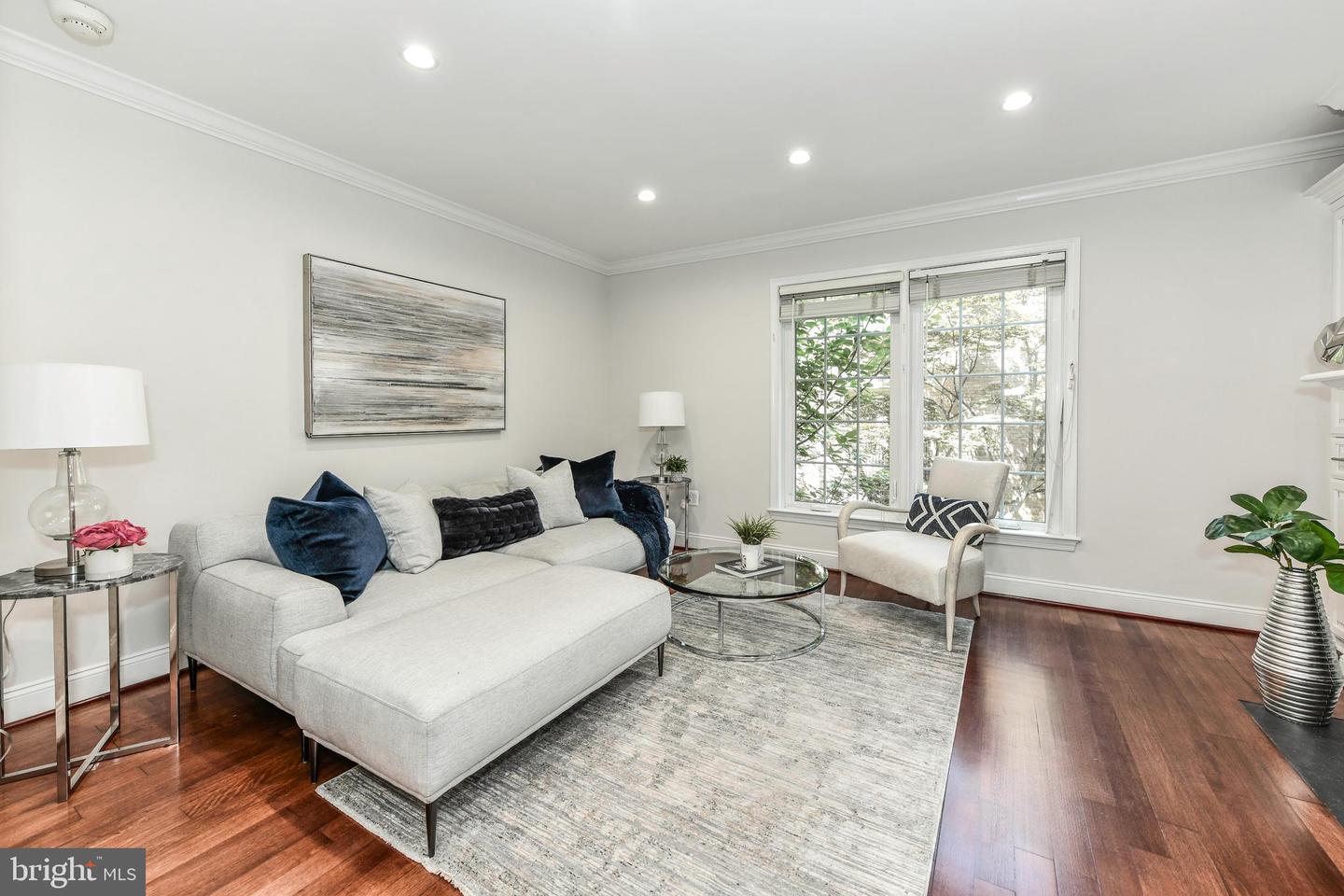 1186 N UTAH ST, ARLINGTON, Virginia 22201, 4 Bedrooms Bedrooms, ,4 BathroomsBathrooms,Residential,For sale,1186 N UTAH ST,VAAR2056006 MLS # VAAR2056006