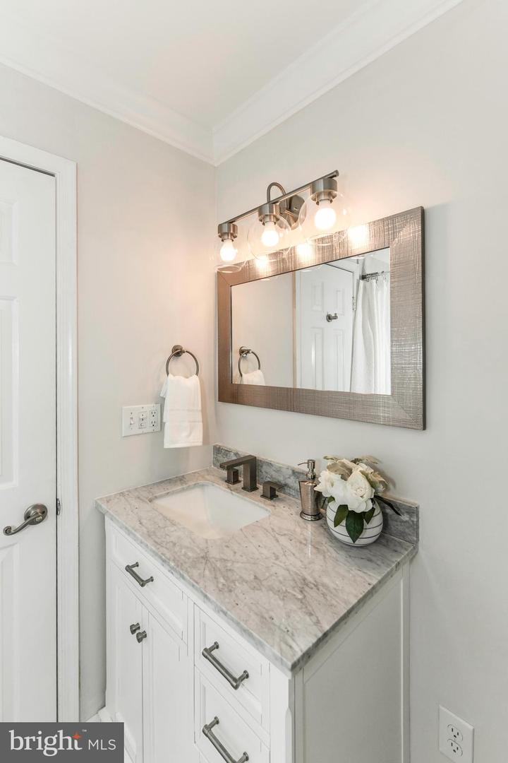 1186 N UTAH ST, ARLINGTON, Virginia 22201, 4 Bedrooms Bedrooms, ,4 BathroomsBathrooms,Residential,For sale,1186 N UTAH ST,VAAR2056006 MLS # VAAR2056006