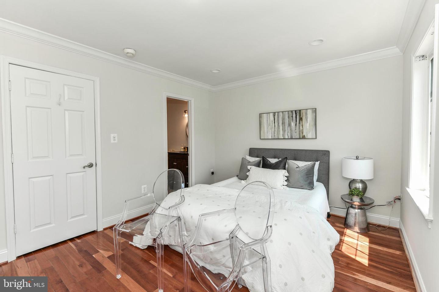1186 N UTAH ST, ARLINGTON, Virginia 22201, 4 Bedrooms Bedrooms, ,4 BathroomsBathrooms,Residential,For sale,1186 N UTAH ST,VAAR2056006 MLS # VAAR2056006