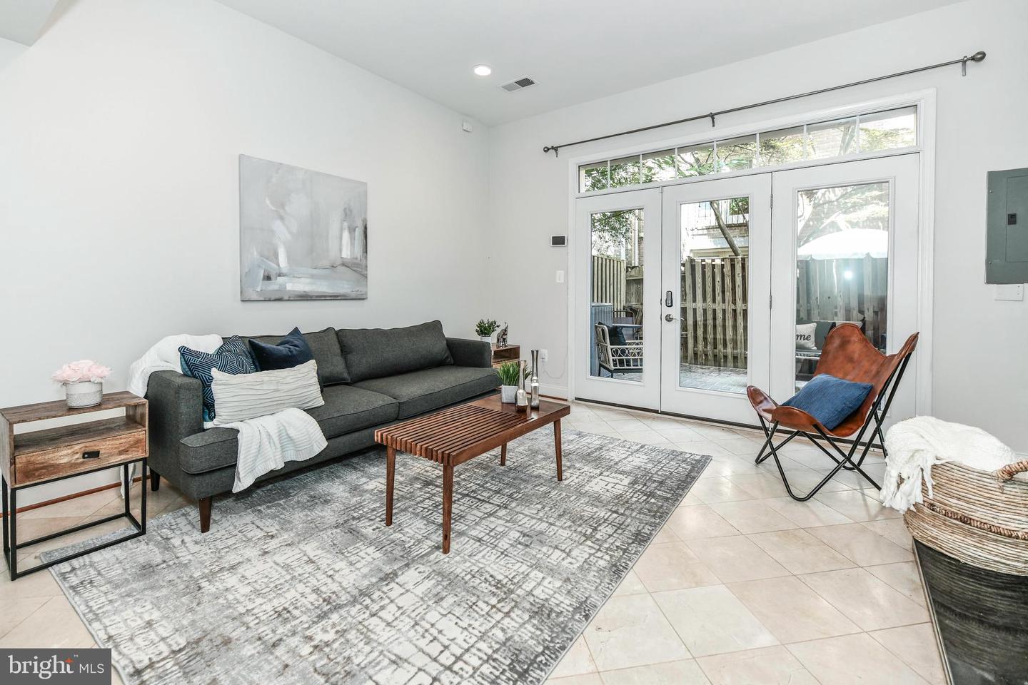 1186 N UTAH ST, ARLINGTON, Virginia 22201, 4 Bedrooms Bedrooms, ,4 BathroomsBathrooms,Residential,For sale,1186 N UTAH ST,VAAR2056006 MLS # VAAR2056006
