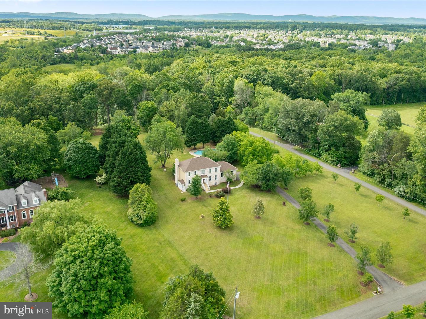 9486 BROADLANDS LN, NOKESVILLE, Virginia 20181, 4 Bedrooms Bedrooms, ,3 BathroomsBathrooms,Residential,For sale,9486 BROADLANDS LN,VAPW2095576 MLS # VAPW2095576