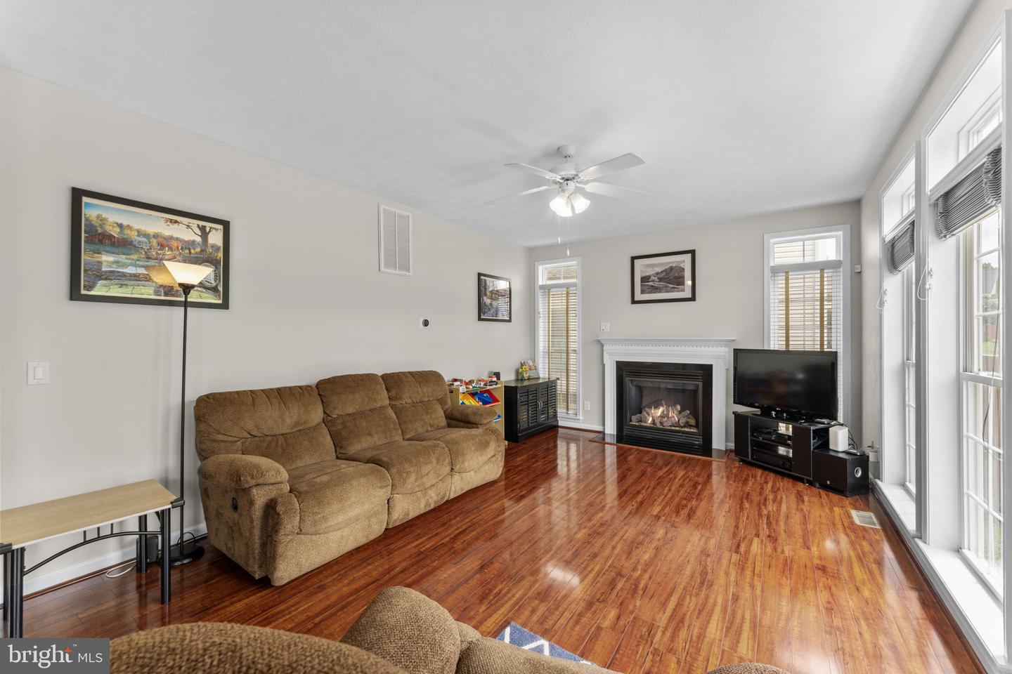 10 EVERGLADES LN, STAFFORD, Virginia 22554, 4 Bedrooms Bedrooms, ,2 BathroomsBathrooms,Residential,For sale,10 EVERGLADES LN,VAST2039232 MLS # VAST2039232