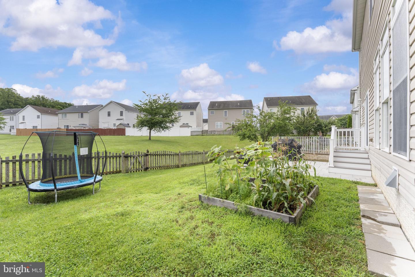 10 EVERGLADES LN, STAFFORD, Virginia 22554, 4 Bedrooms Bedrooms, ,2 BathroomsBathrooms,Residential,For sale,10 EVERGLADES LN,VAST2039232 MLS # VAST2039232