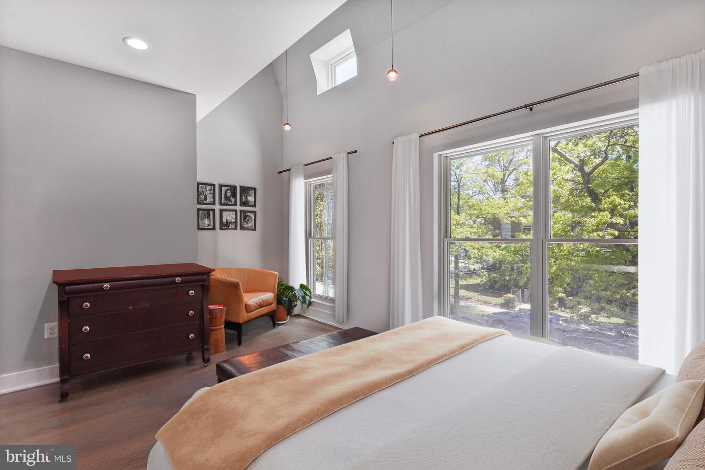 317 TAYLOR ST NW, WASHINGTON, District Of Columbia 20011, 5 Bedrooms Bedrooms, ,3 BathroomsBathrooms,Residential,For sale,317 TAYLOR ST NW,DCDC2202842 MLS # DCDC2202842