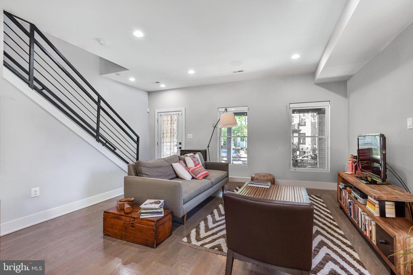 317 TAYLOR ST NW, WASHINGTON, District Of Columbia 20011, 5 Bedrooms Bedrooms, ,3 BathroomsBathrooms,Residential,For sale,317 TAYLOR ST NW,DCDC2202842 MLS # DCDC2202842