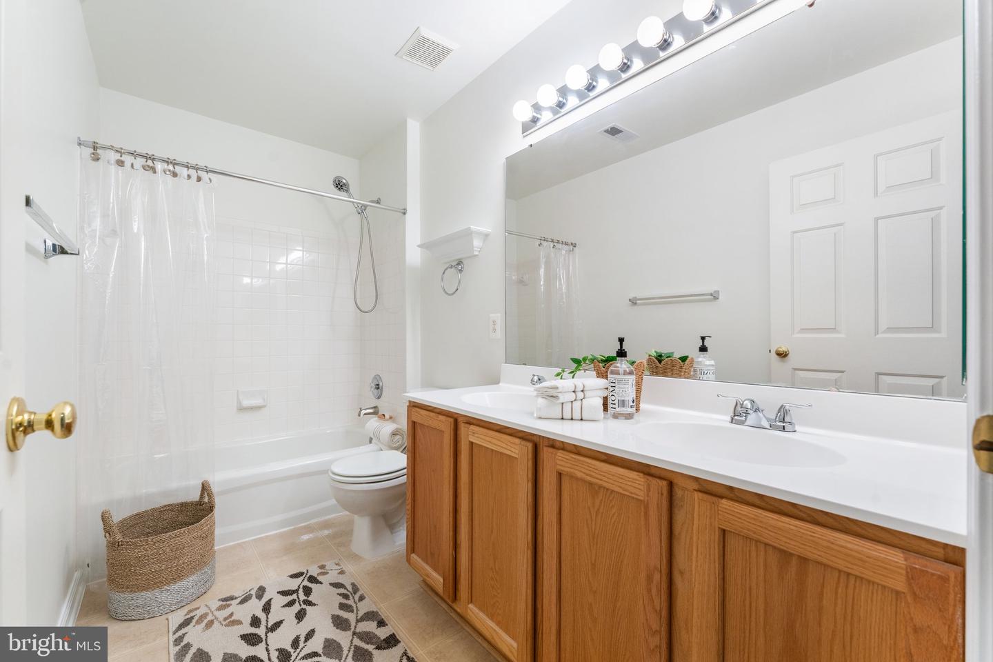 14712 LINKS POND CIR, GAINESVILLE, Virginia 20155, 4 Bedrooms Bedrooms, ,3 BathroomsBathrooms,Residential,For sale,14712 LINKS POND CIR,VAPW2096666 MLS # VAPW2096666