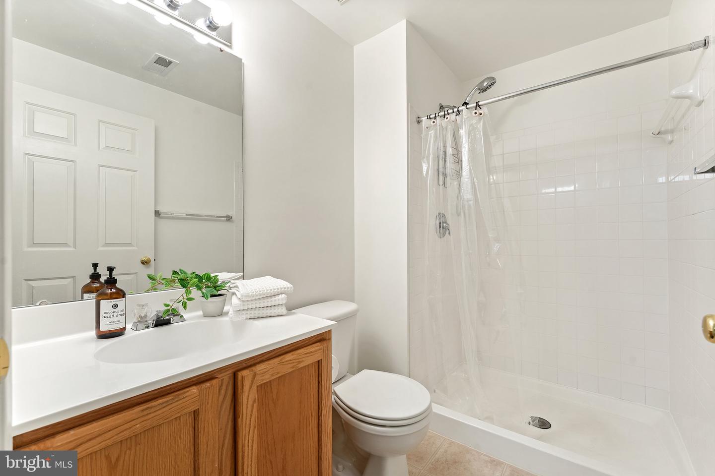 14712 LINKS POND CIR, GAINESVILLE, Virginia 20155, 4 Bedrooms Bedrooms, ,3 BathroomsBathrooms,Residential,For sale,14712 LINKS POND CIR,VAPW2096666 MLS # VAPW2096666
