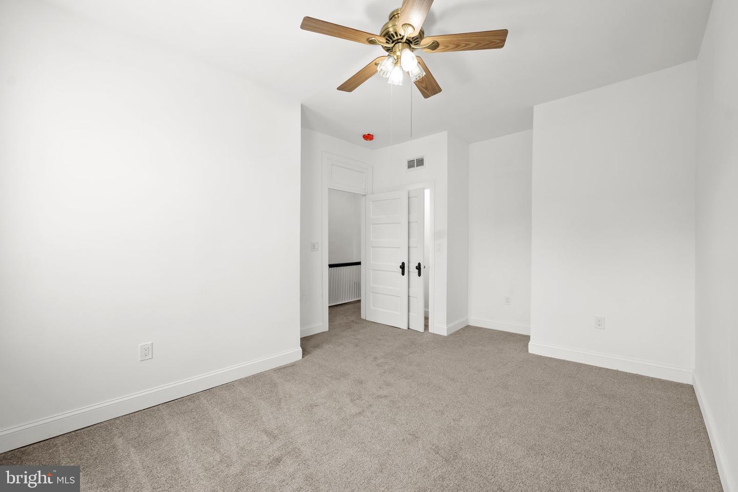 2419 NORTH CAPITOL ST NE, WASHINGTON, District Of Columbia 20002, 3 Bedrooms Bedrooms, ,2 BathroomsBathrooms,Residential,For sale,2419 NORTH CAPITOL ST NE,DCDC2205778 MLS # DCDC2205778