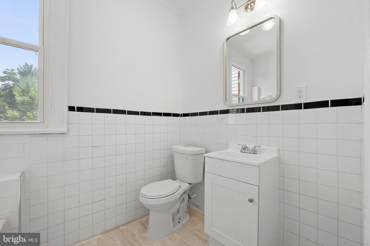 2419 NORTH CAPITOL ST NE, WASHINGTON, District Of Columbia 20002, 3 Bedrooms Bedrooms, ,2 BathroomsBathrooms,Residential,For sale,2419 NORTH CAPITOL ST NE,DCDC2205778 MLS # DCDC2205778