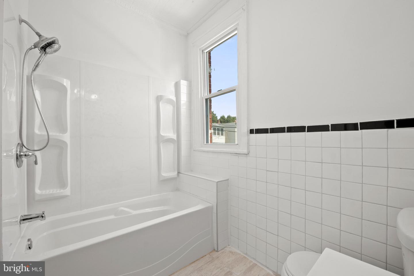 2419 NORTH CAPITOL ST NE, WASHINGTON, District Of Columbia 20002, 3 Bedrooms Bedrooms, ,2 BathroomsBathrooms,Residential,For sale,2419 NORTH CAPITOL ST NE,DCDC2205778 MLS # DCDC2205778