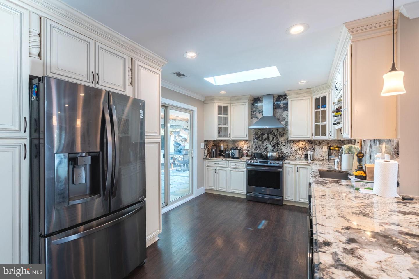 1114 S DICKENSON AVE, STERLING, Virginia 20164, 3 Bedrooms Bedrooms, 7 Rooms Rooms,2 BathroomsBathrooms,Residential,For sale,1114 S DICKENSON AVE,VALO2099740 MLS # VALO2099740