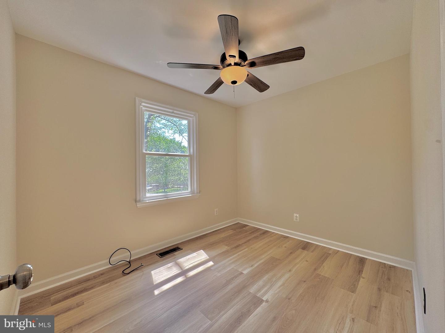405 CLEVELAND CT, FREDERICKSBURG, Virginia 22407, 3 Bedrooms Bedrooms, ,1 BathroomBathrooms,Residential,For sale,405 CLEVELAND CT,VASP2034000 MLS # VASP2034000