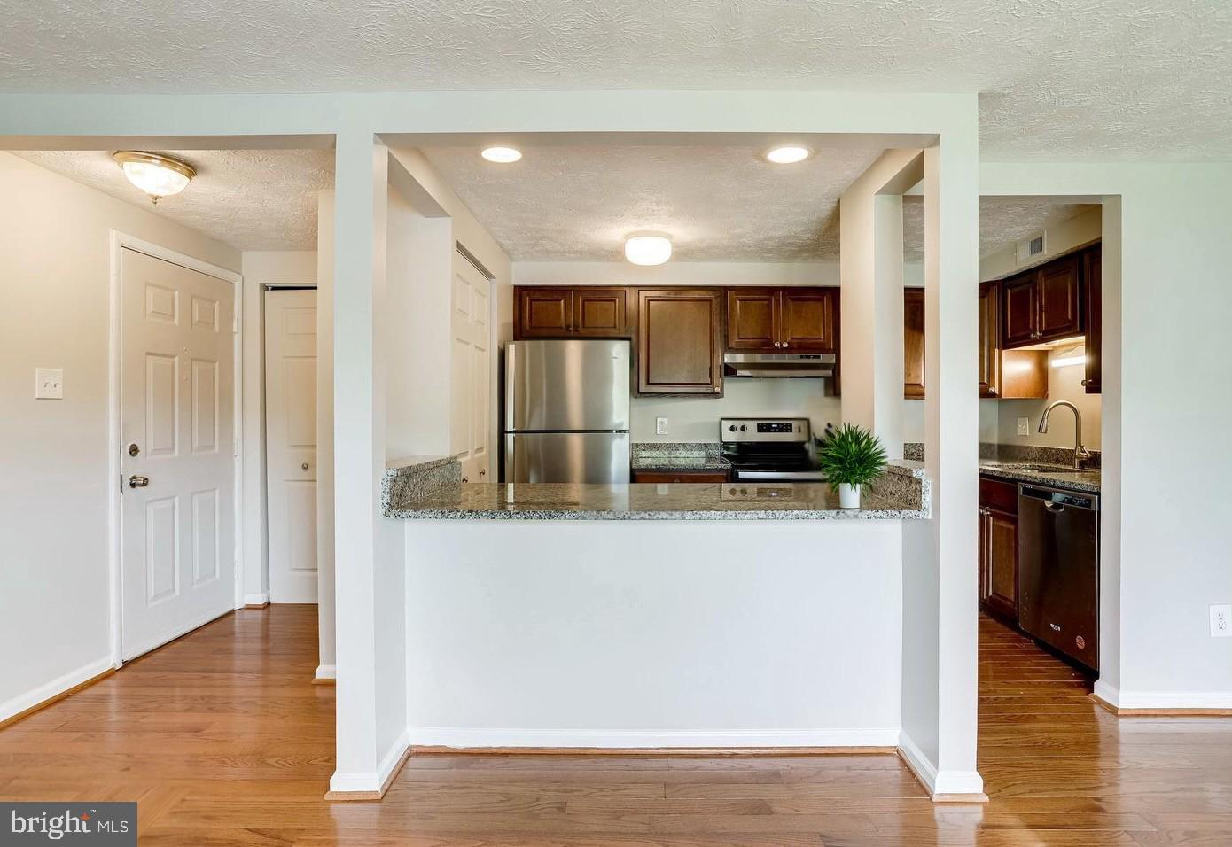 8385-H BROCKHAM DR #H, ALEXANDRIA, Virginia 22309, 2 Bedrooms Bedrooms, ,2 BathroomsBathrooms,Residential,For sale,8385-H BROCKHAM DR #H,VAFX2248398 MLS # VAFX2248398