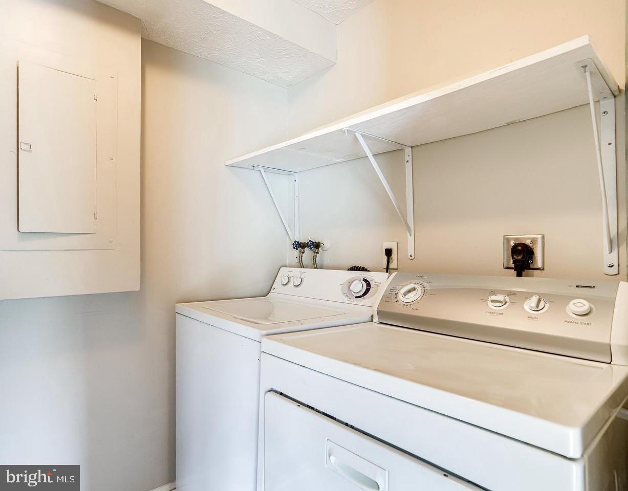8385-H BROCKHAM DR #H, ALEXANDRIA, Virginia 22309, 2 Bedrooms Bedrooms, ,2 BathroomsBathrooms,Residential,For sale,8385-H BROCKHAM DR #H,VAFX2248398 MLS # VAFX2248398