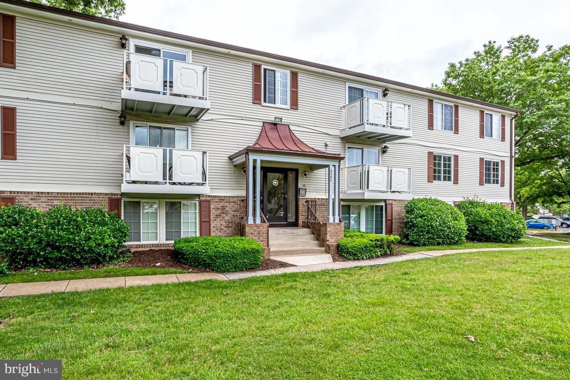 8385-H BROCKHAM DR #H, ALEXANDRIA, Virginia 22309, 2 Bedrooms Bedrooms, ,2 BathroomsBathrooms,Residential,For sale,8385-H BROCKHAM DR #H,VAFX2248398 MLS # VAFX2248398