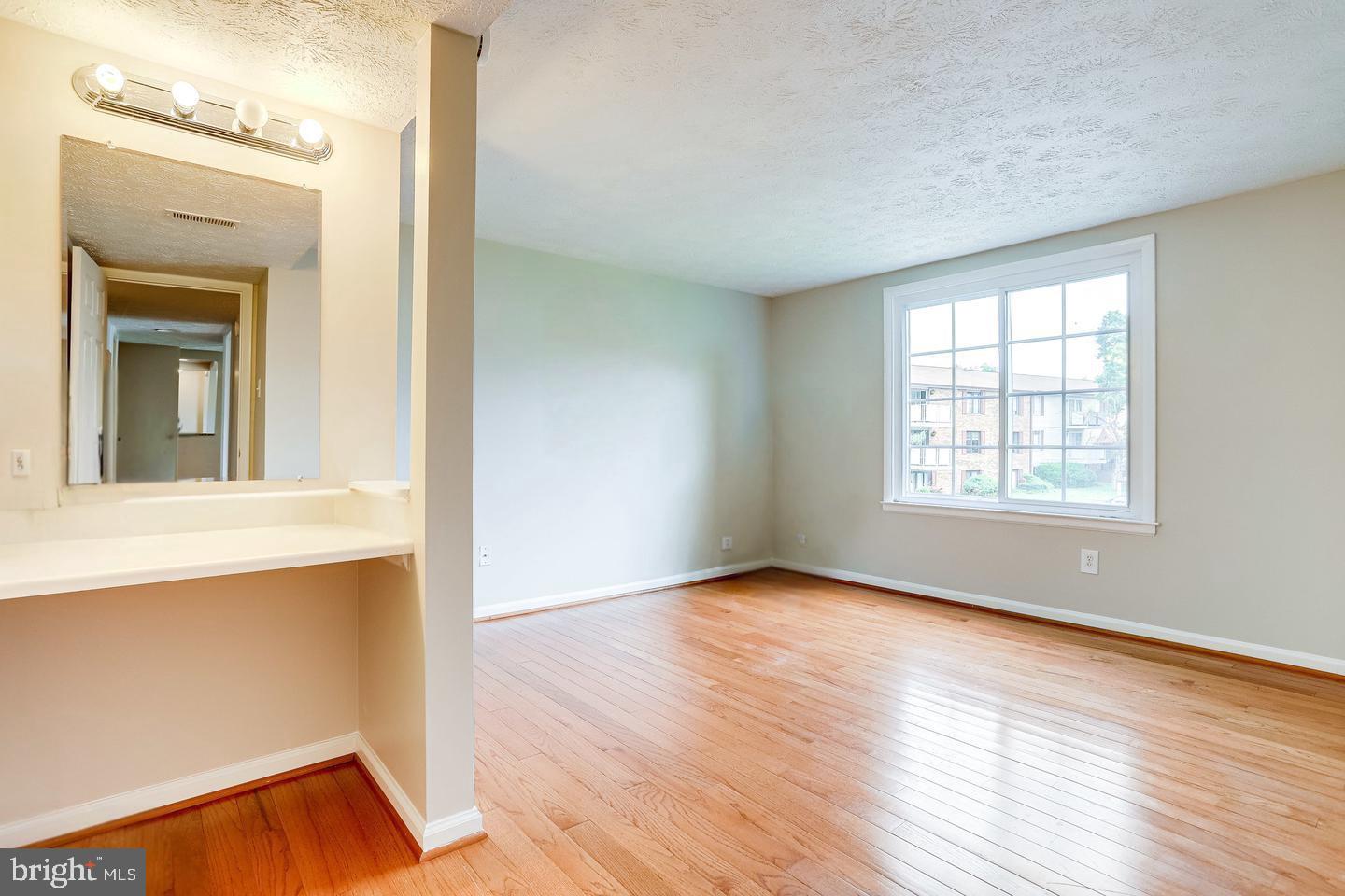 8385-H BROCKHAM DR #H, ALEXANDRIA, Virginia 22309, 2 Bedrooms Bedrooms, ,2 BathroomsBathrooms,Residential,For sale,8385-H BROCKHAM DR #H,VAFX2248398 MLS # VAFX2248398