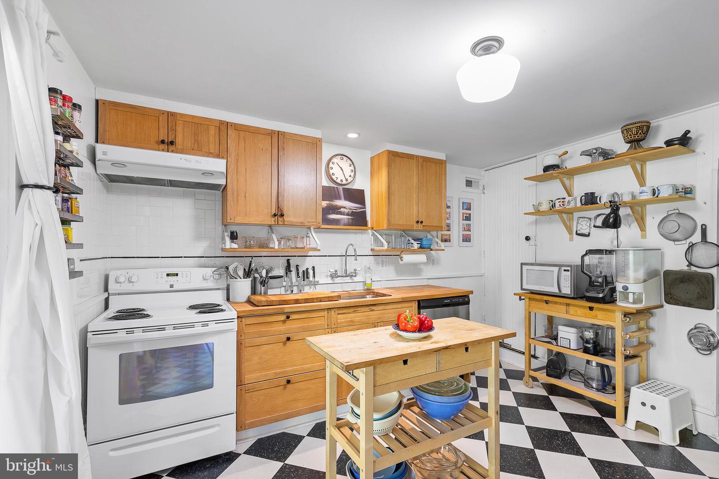 5128 WESTON RD, CASANOVA, Virginia 20139, 4 Bedrooms Bedrooms, ,4 BathroomsBathrooms,Residential,For sale,5128 WESTON RD,VAFQ2017102 MLS # VAFQ2017102