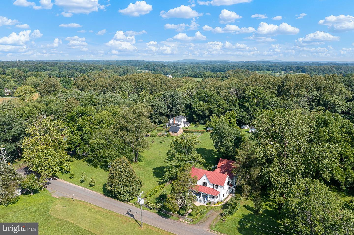 5128 WESTON RD, CASANOVA, Virginia 20139, 4 Bedrooms Bedrooms, ,4 BathroomsBathrooms,Residential,For sale,5128 WESTON RD,VAFQ2017102 MLS # VAFQ2017102