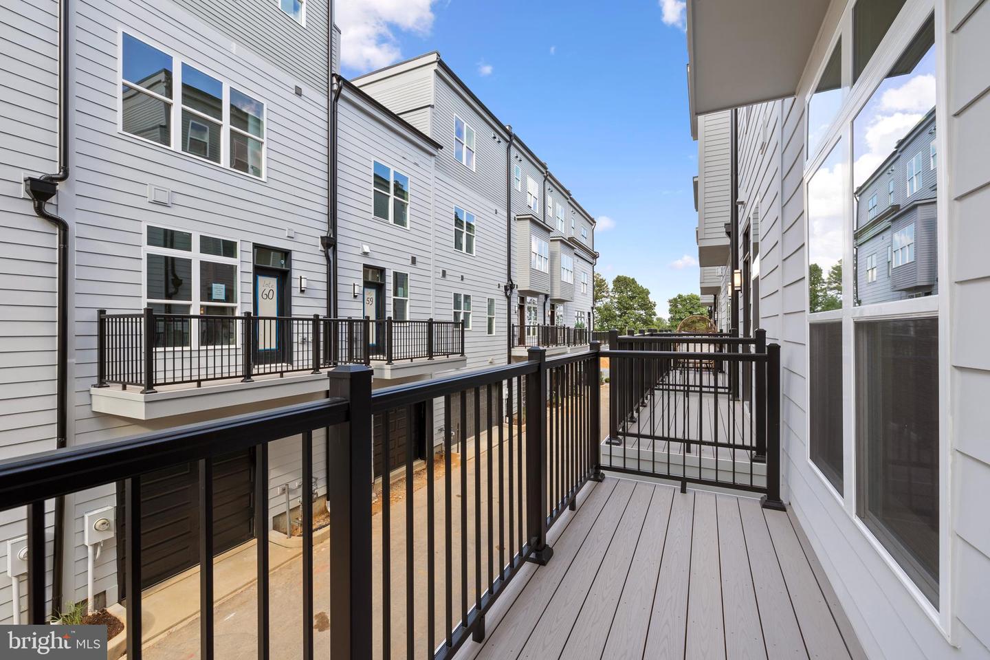2009 TYSONS RIDGELINE RD, FALLS CHURCH, Virginia 22046, 3 Bedrooms Bedrooms, ,3 BathroomsBathrooms,Residential,For sale,2009 TYSONS RIDGELINE RD,VAFX2250114 MLS # VAFX2250114
