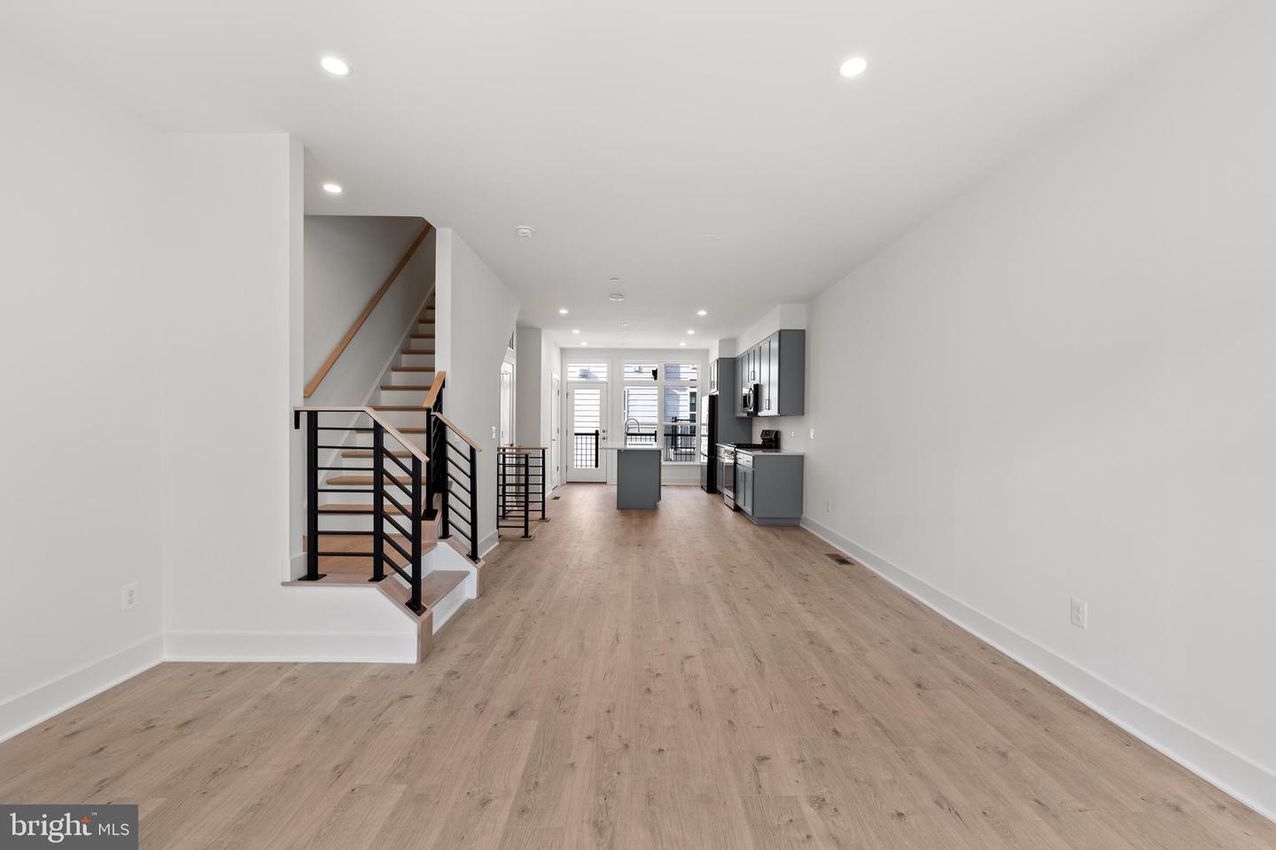 2009 TYSONS RIDGELINE RD, FALLS CHURCH, Virginia 22046, 3 Bedrooms Bedrooms, ,3 BathroomsBathrooms,Residential,For sale,2009 TYSONS RIDGELINE RD,VAFX2250114 MLS # VAFX2250114
