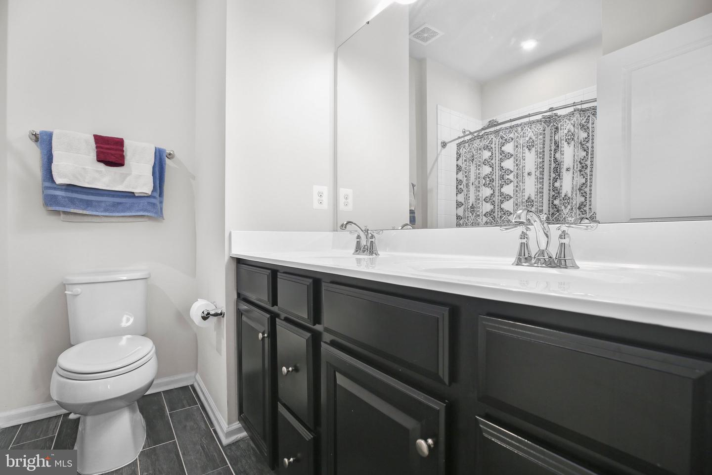 515 ROLLING VALLEY DR, FREDERICKSBURG, Virginia 22405, 3 Bedrooms Bedrooms, ,3 BathroomsBathrooms,Residential,For sale,515 ROLLING VALLEY DR,VAST2040194 MLS # VAST2040194