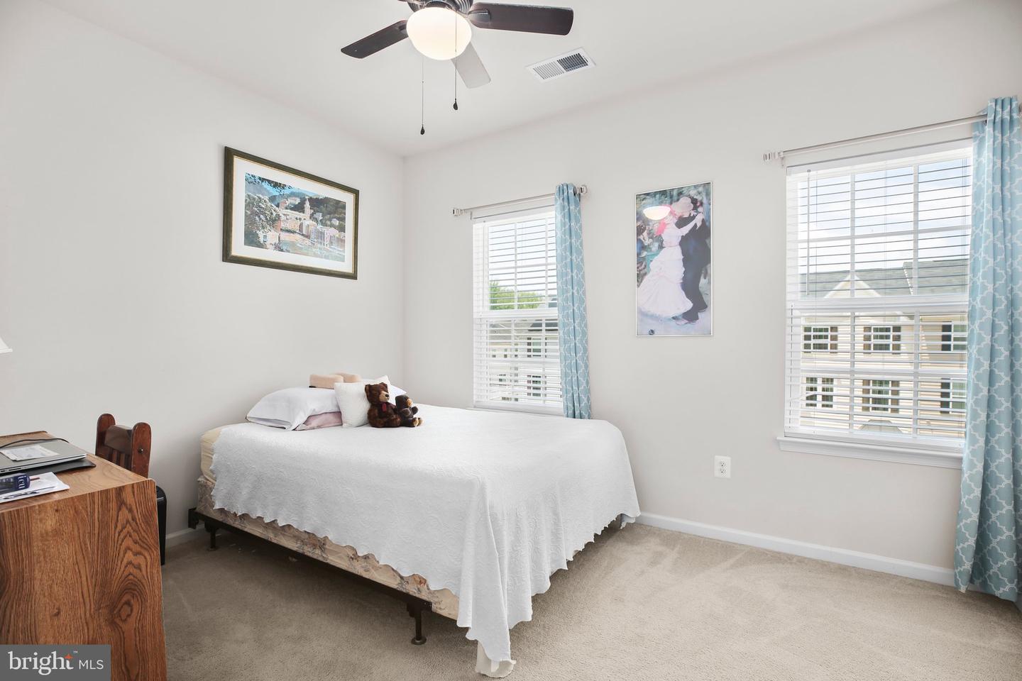 515 ROLLING VALLEY DR, FREDERICKSBURG, Virginia 22405, 3 Bedrooms Bedrooms, ,3 BathroomsBathrooms,Residential,For sale,515 ROLLING VALLEY DR,VAST2040194 MLS # VAST2040194