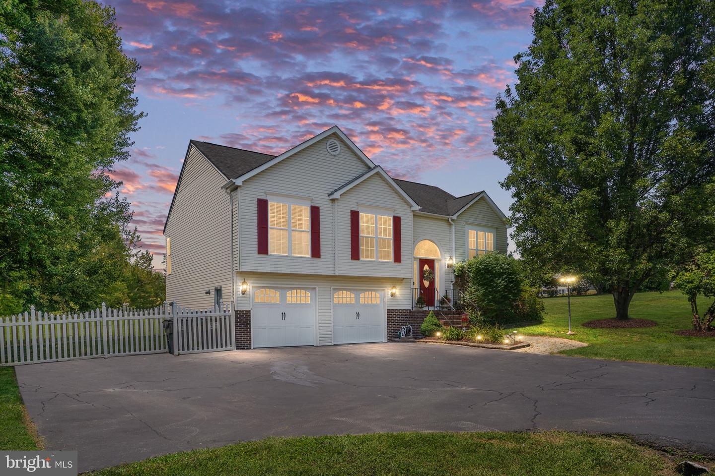 8004 PIONEER CT, SPOTSYLVANIA, Virginia 22551, 3 Bedrooms Bedrooms, ,2 BathroomsBathrooms,Residential,For sale,8004 PIONEER CT,VASP2034266 MLS # VASP2034266