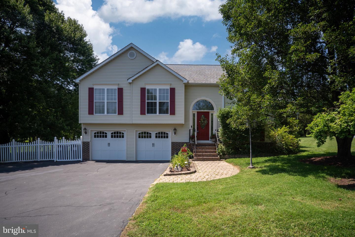 8004 PIONEER CT, SPOTSYLVANIA, Virginia 22551, 3 Bedrooms Bedrooms, ,2 BathroomsBathrooms,Residential,For sale,8004 PIONEER CT,VASP2034266 MLS # VASP2034266