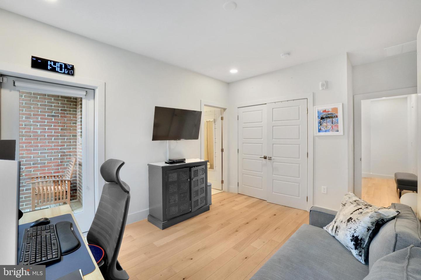 1309 SE E ST SE #27, WASHINGTON, District Of Columbia 20003, 3 Bedrooms Bedrooms, 5 Rooms Rooms,3 BathroomsBathrooms,Residential,For sale,1309 SE E ST SE #27,DCDC2208100 MLS # DCDC2208100