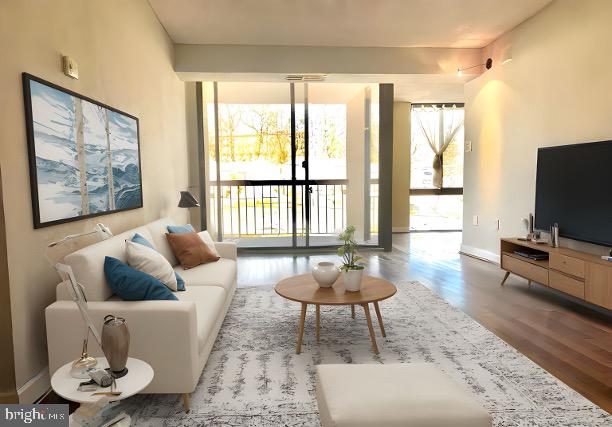 4500 S FOUR MILE RUN DR #426, ARLINGTON, Virginia 22204, 2 Bedrooms Bedrooms, ,2 BathroomsBathrooms,Residential,For sale,4500 S FOUR MILE RUN DR #426,VAAR2059958 MLS # VAAR2059958