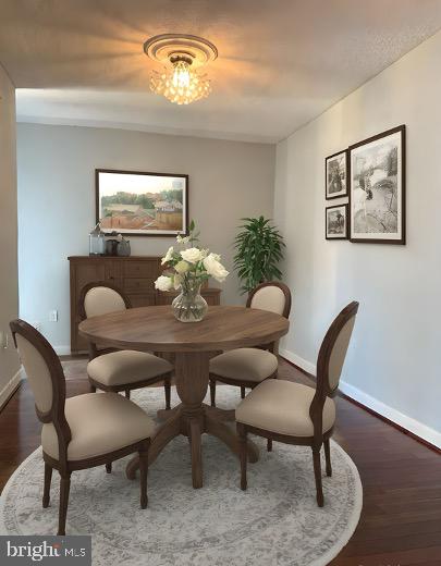 4500 S FOUR MILE RUN DR #426, ARLINGTON, Virginia 22204, 2 Bedrooms Bedrooms, ,2 BathroomsBathrooms,Residential,For sale,4500 S FOUR MILE RUN DR #426,VAAR2059958 MLS # VAAR2059958