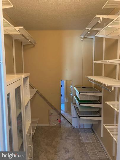 4500 S FOUR MILE RUN DR #426, ARLINGTON, Virginia 22204, 2 Bedrooms Bedrooms, ,2 BathroomsBathrooms,Residential,For sale,4500 S FOUR MILE RUN DR #426,VAAR2059958 MLS # VAAR2059958