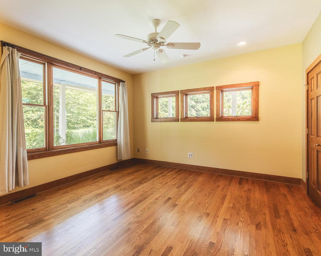 522 SAYLERS HILL DR, RICE, Virginia 23966, 3 Bedrooms Bedrooms, 7 Rooms Rooms,2 BathroomsBathrooms,Residential,For sale,522 SAYLERS HILL DR,VAPE2000090 MLS # VAPE2000090
