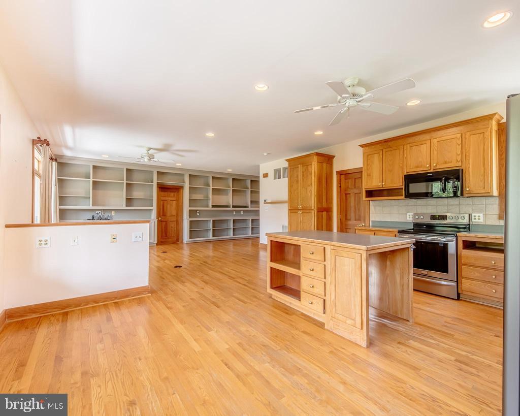 522 SAYLERS HILL DR, RICE, Virginia 23966, 3 Bedrooms Bedrooms, 7 Rooms Rooms,2 BathroomsBathrooms,Residential,For sale,522 SAYLERS HILL DR,VAPE2000090 MLS # VAPE2000090